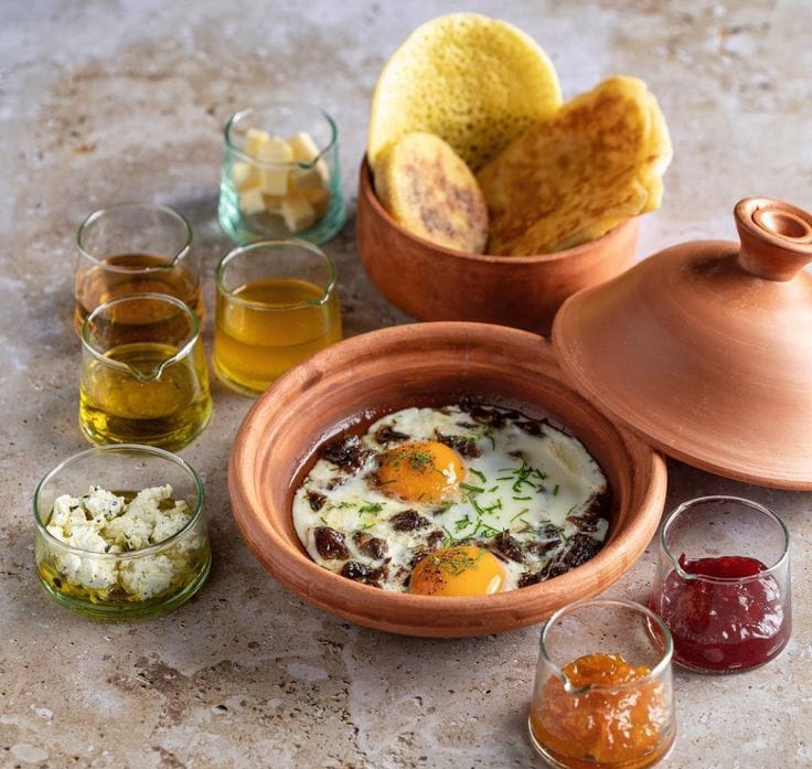 What Moroccan People Eat for Breakfast: Discover Moroccan Meals 6 Moroccan Khli www.moroccaneats.com