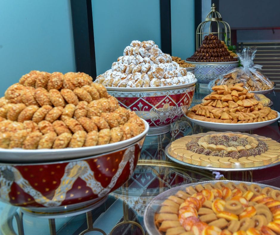 Moroccan Wedding Joy: Discover Mesmerizing Traditions 6 1 1 www.moroccaneats.com